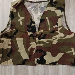 Petit gilet enfant 4ans environ En toile camouflage d&eacute;guisement chasse ou militaire