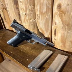 ENCHERES 1� - AMT AUTOMAG II -  22 MAGNUM