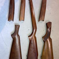 LOT DE CROSSES ET DEVANTS BOIS