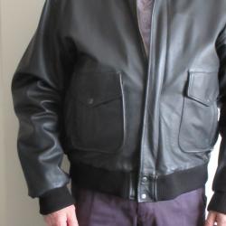 BLOUSON DE CUIR STYLE AVIATEUR