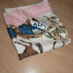 foulard carr&eacute; militaire  pure soie natuelle / fran&ccedil;ois de rex  /  90 X 90
