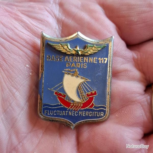 INSIGNE BASE AERIENNE 117 PARIS ( DRAGO )
