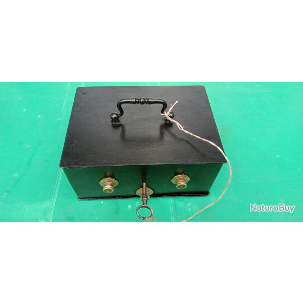 ANCIEN COFFRE  A CLE  &  CODE   .  FONCTIONNEL  .