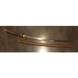 Katana japonais Shin-Gunt complet WWII sign&eacute; Seki Kanetada . Nagasa 63 cm . Hamon visible.