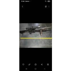 Vend carabine mosseberg ar 15 calibre 223 semi auto lunette vector 2-10-40 et poign&eacute;e bipied. TBE