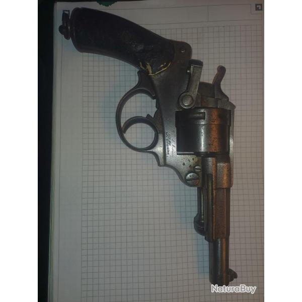 Revolver r�glementaire fran�ais mod�le 1873