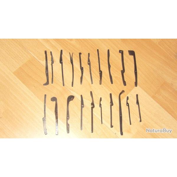 lot 20 ressorts de couteaux pliants de Ch�tellerault - VENDU PAR JEPERCUTE (D20M126b)