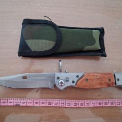 Ba&iuml;onnette AK47 CCCP et petit &eacute;tui