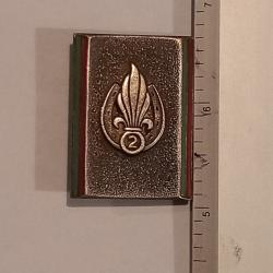 Insigne du 2&egrave;me r&eacute;giment &eacute;tranger d'infanterie (2&egrave;me REI) - Drago, Paris (dos guilloch&eacute;)