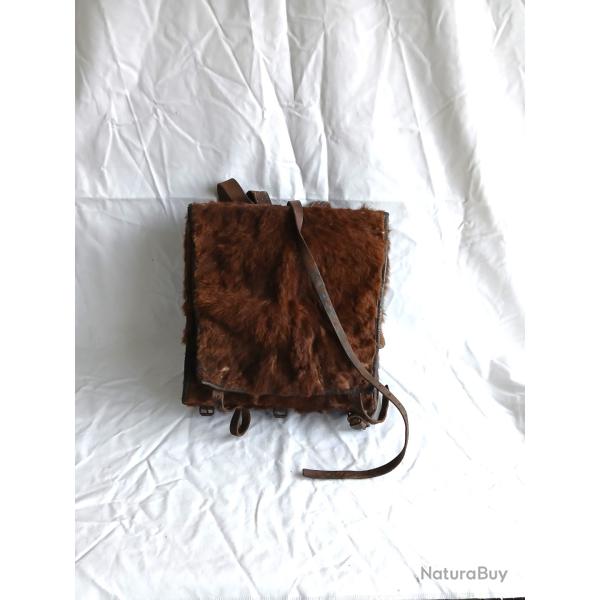 SUISSE - CH354380c Sac � dos p�riode WW2 (avec son contenu)