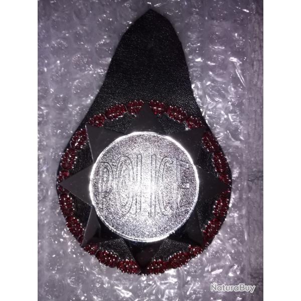 Plaque Police m�tal