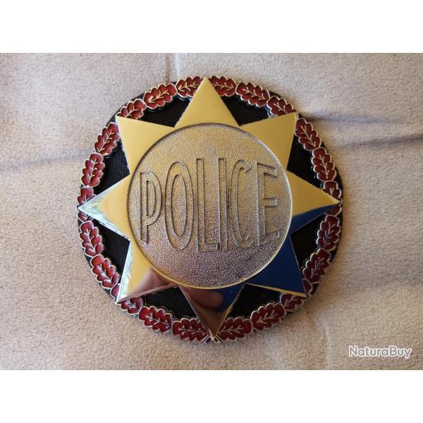 Plaque Police m�tal