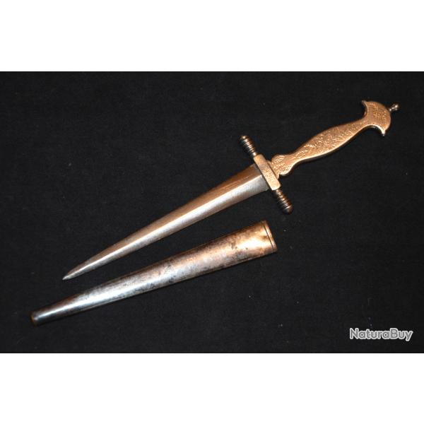 ANCIENNE DAGUE STYLET-EPOQUE XVIII� SIECLE ENTIEREMENT EN FER.