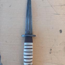 Couteau de combat usa ?