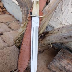 Poignard de Chasse Lame Acier Carbone 1055 Manche Os Garde/Pommeau Laiton Etui Cuir Fabr Artisanale