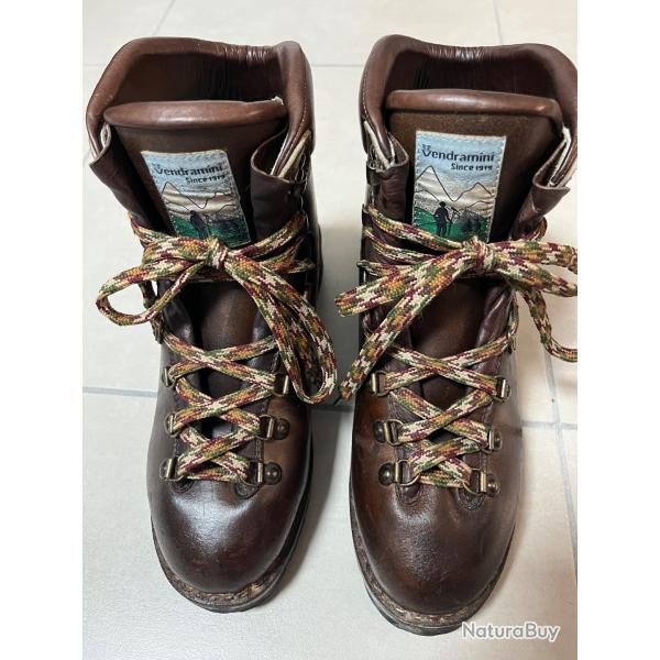 Chaussures de montage Vendramini taille 44. Tr�s tr�s bon �tat. Quelques traces d usage.