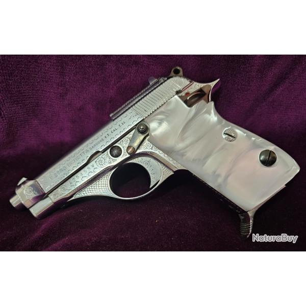 BERETTA, mod 70, calibre 7,65br, 1974, GRAVURES et nickel� - plaquettes pearlite