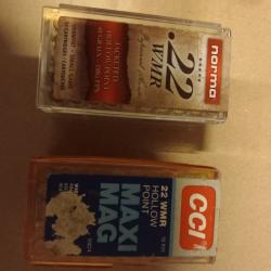 2 BOITES 50 BALLES 22 MAGNUM WINCHESTER ET DIV