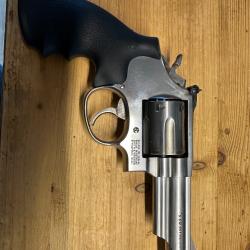 Pistolet 347 Smith et Wesson