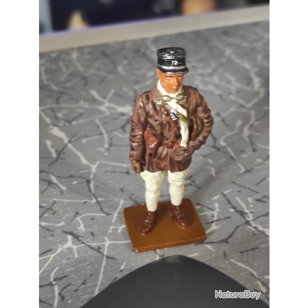 BIBELOT  SOLDAT CAPTAIN OF TANKS ( del prado ) 6 CM