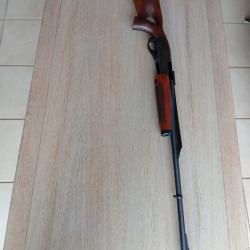 Remington &agrave; pompe 7600 cal. 30/06Crosse trou de pouce