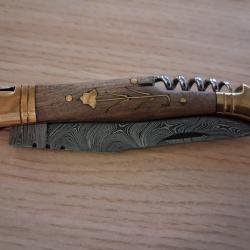 couteau collection LAGUIOLE - lame en acier DAMAS - Manche en noyer et laiton