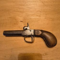 Pistolet de voyage a poudre noire