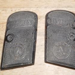 Paire de plaquettes de pistolet UNION en 6.35mm neuves d'&eacute;poque jamais mont&eacute;es