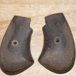 Paire de plaquettes de Revolver 320