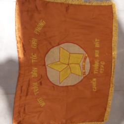 Drapeau Vietnam du Nord (Vietcong) propagande guerre du Vietnam 1970