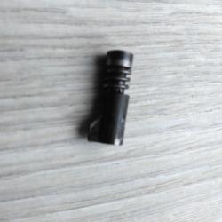 Tokarev TT33 bouton de chargeur