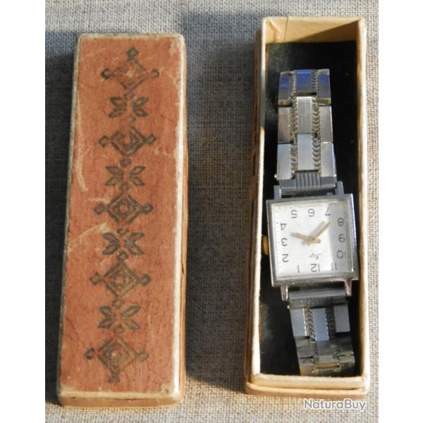 Montres pour femmes d'URSS