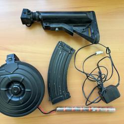 Lots de pi&egrave;ces airsoft pour AK47 en l'&eacute;tat - 1� sans prix de r&eacute;serve !!