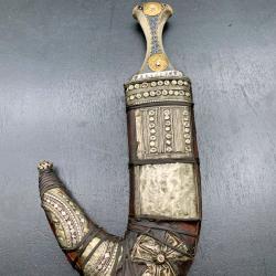 BEAU POIGNARD JAMBIYA DU YEMEN, MILIEU XX&deg;, COUTEAU TRES DECORE, KHANJAR