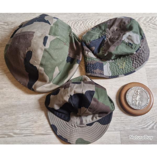 Divers �l�ments militaire notamment chapeaux