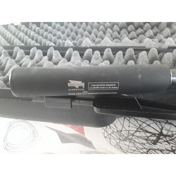 Anschutz 22 lr avec silencieux /lunette et mallette de transport