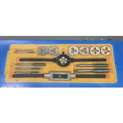 jeu de 7 fili&egrave;res + 7 tarauds