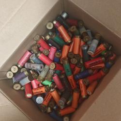 1� sans prix r&eacute;serve Lot 9.5kg de cartouche cal 12