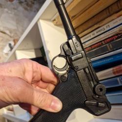 PISTOLET ALLEMAND LUGER P08 REPRODUCTION FIDEL DENIX POUR LE CIN&Eacute;MA