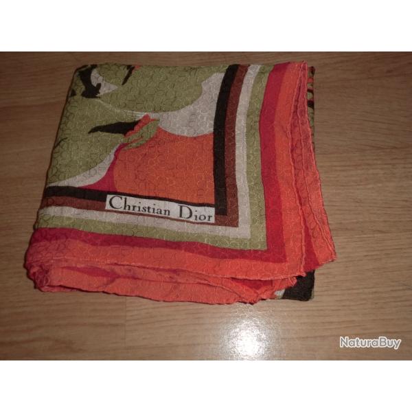 foulard carr� vintage 100% soie christian dior /  89 X 83 cm