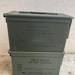Lot de 2 caisses &agrave; munitions vides en m&eacute;tal
