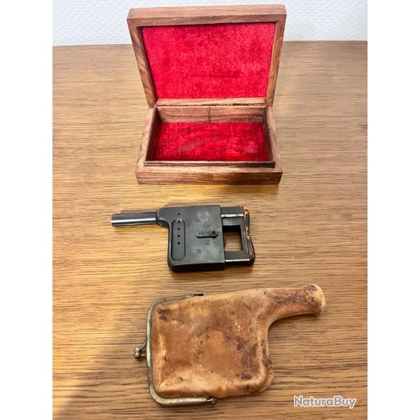 Superbe pistolet Gaulois avec sont coffret