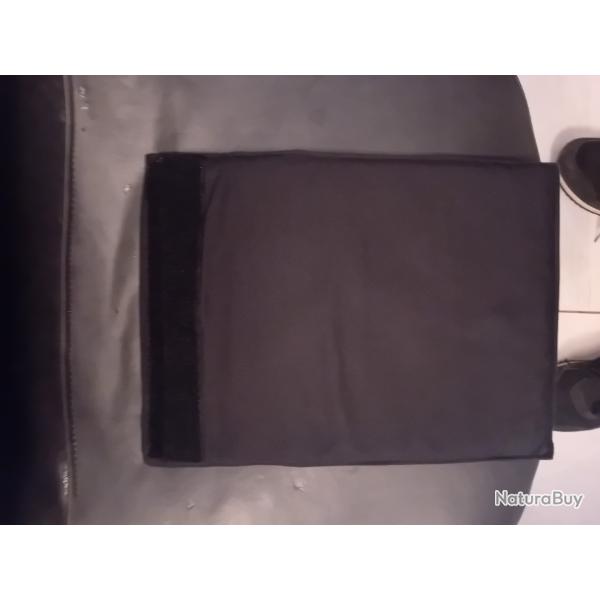 ENCHERE PROTEGE AINE DES FORCES SWAT PARE BALLES 3A ET PARE LAMES TETRANIKE 30x23 cm