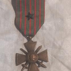 CROIX DE GUERRE  14  18  AVEC ETOILE BRONZE