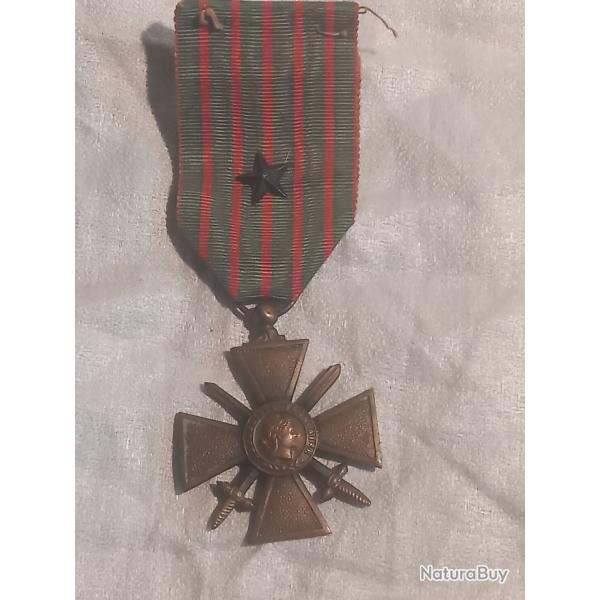 CROIX DE GUERRE  14  18  AVEC ETOILE BRONZE
