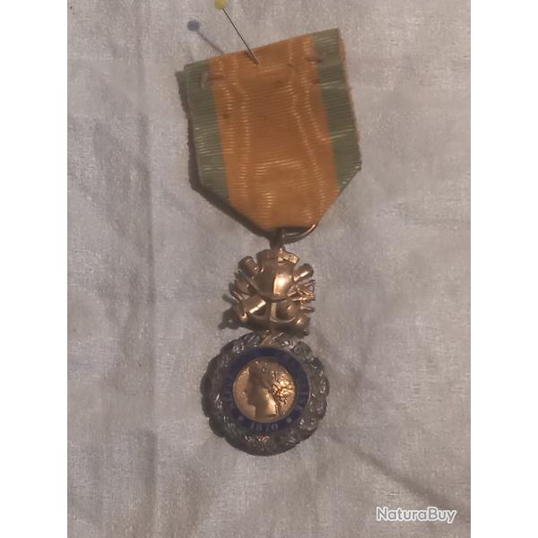 MEDAILLE COMMEMORATIVE GUERRE 1870  BRONZE ARGENTE