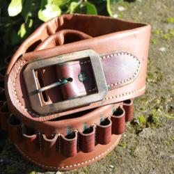 Cartouchi&egrave;re calibre 45 type Money belt