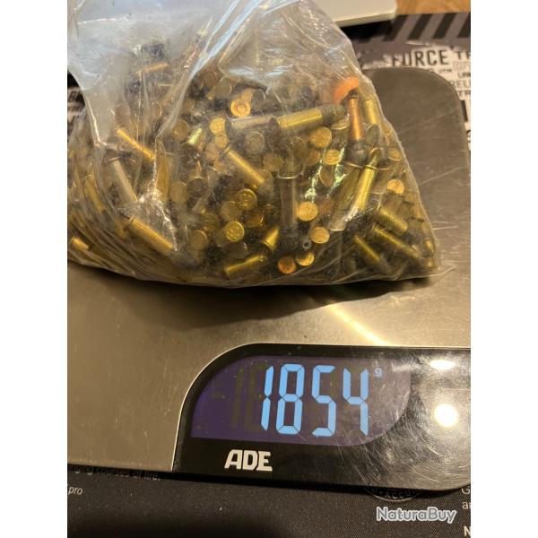 ENCHERES 1� - 1.85KG DE MUNITIONS 22LR DIVERSES