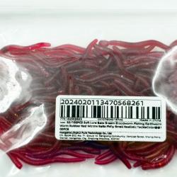 100 Leurres, app&acirc;ts en forme de vers de terre rouge - lombrics.