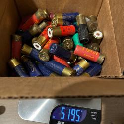 ENCHERES 1� - VRAC DE 5KG DE CARTOUCHES CAL 12